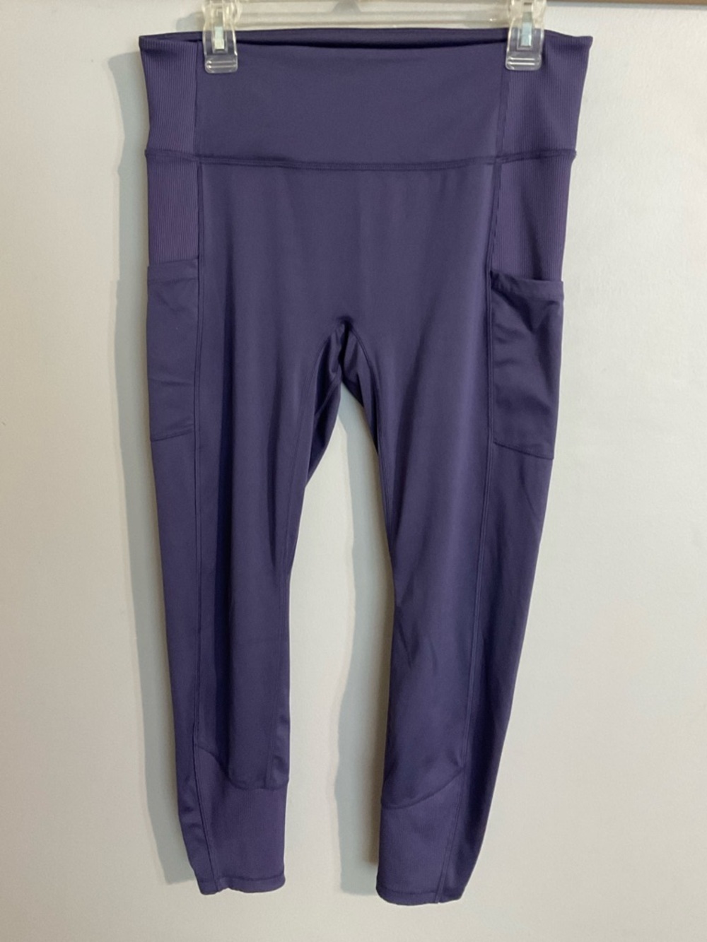 All in Motion High-Rise Ankle Cropped Performance Leggings Large